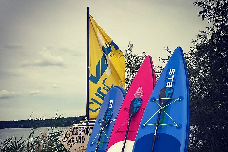 Stand Up Paddling am Markkleeberger See bei Leipzig