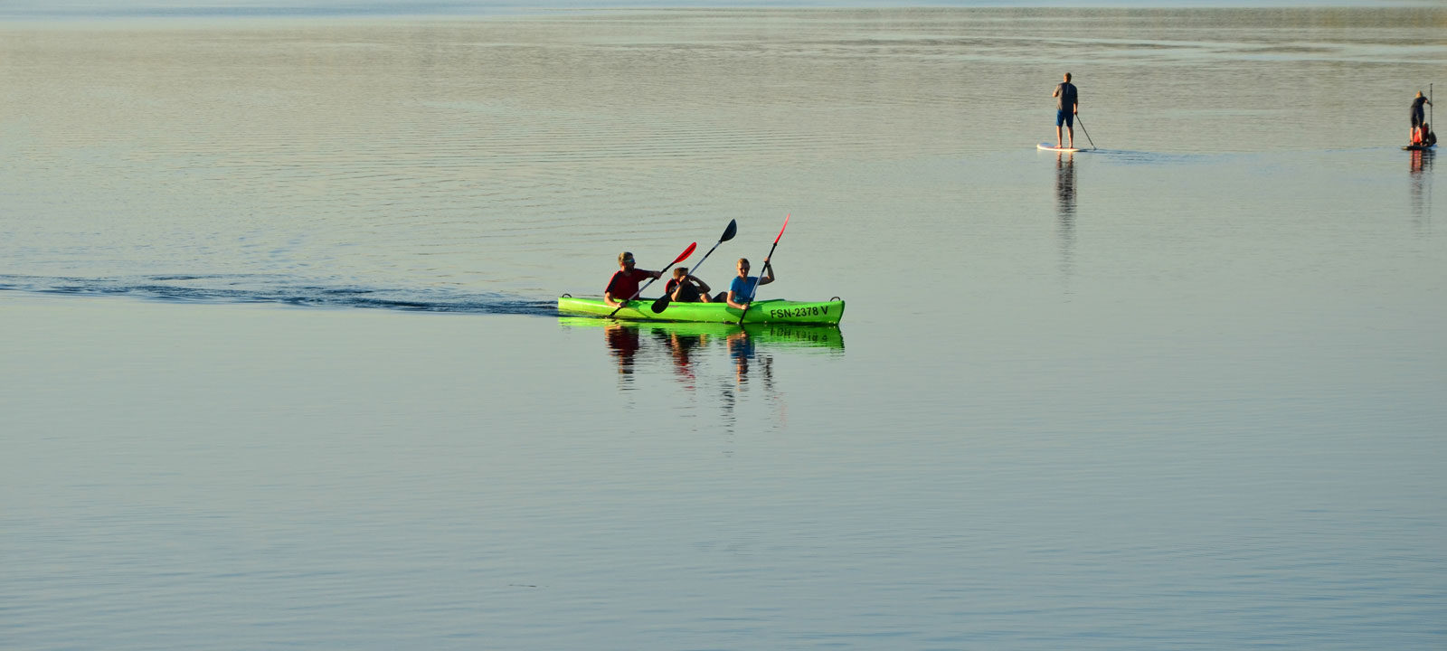 Paddler auf Markkleeberger See bei Leipzig